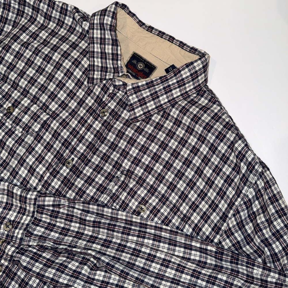 Wrangler Authentic Men's XL Plaid Button Up Shirt Long Sleeve Blue White Red
